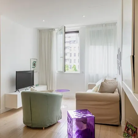 Easylife - Perla Preziosa In Porta Romana * Milan